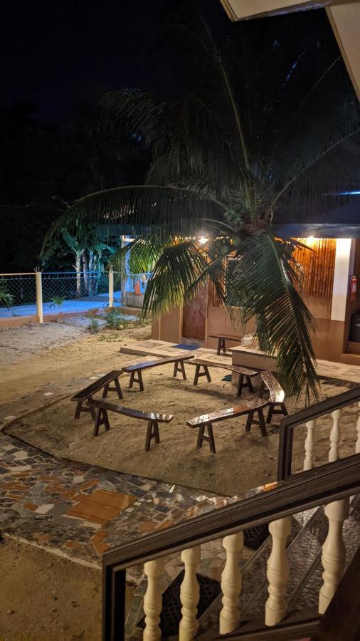 Maya Guest House - Sipaway Island San Carlos  Dış mekan fotoğraf